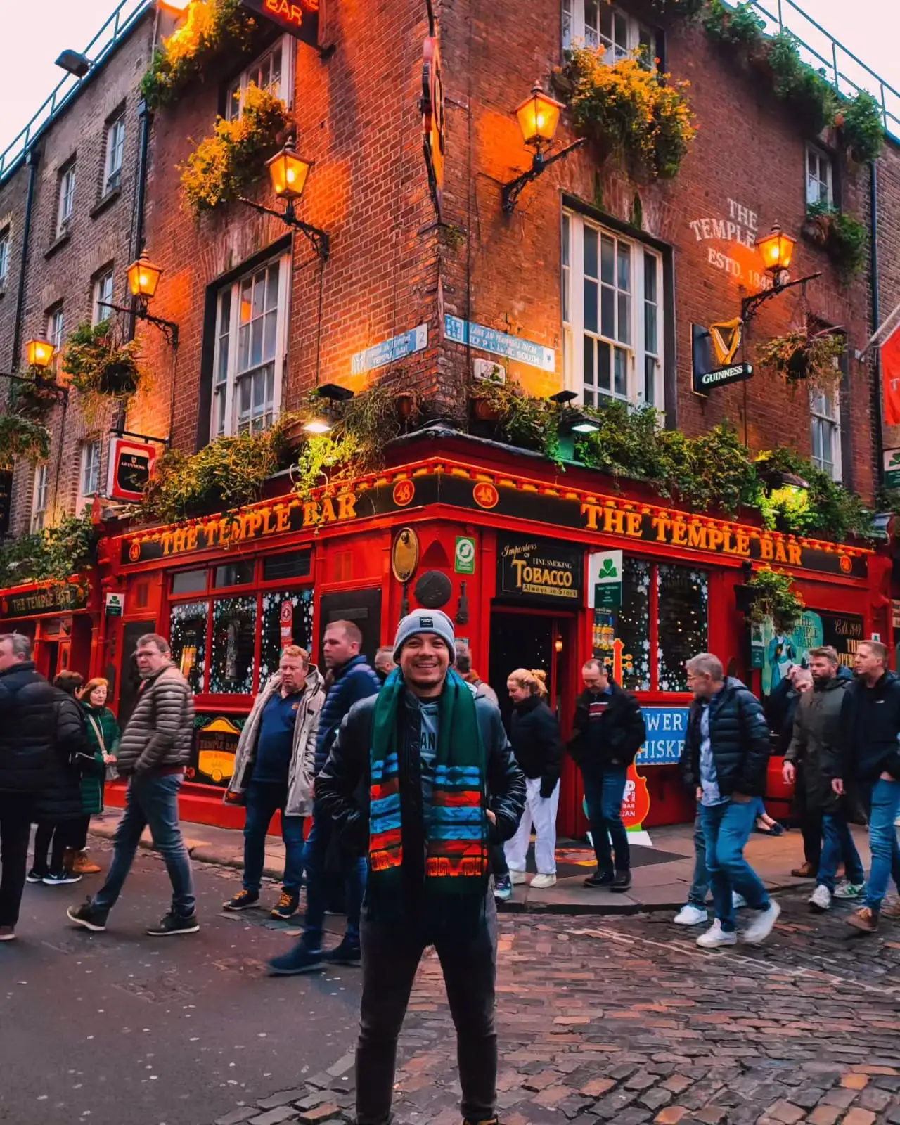 bar en irlanda con Capitán Polux